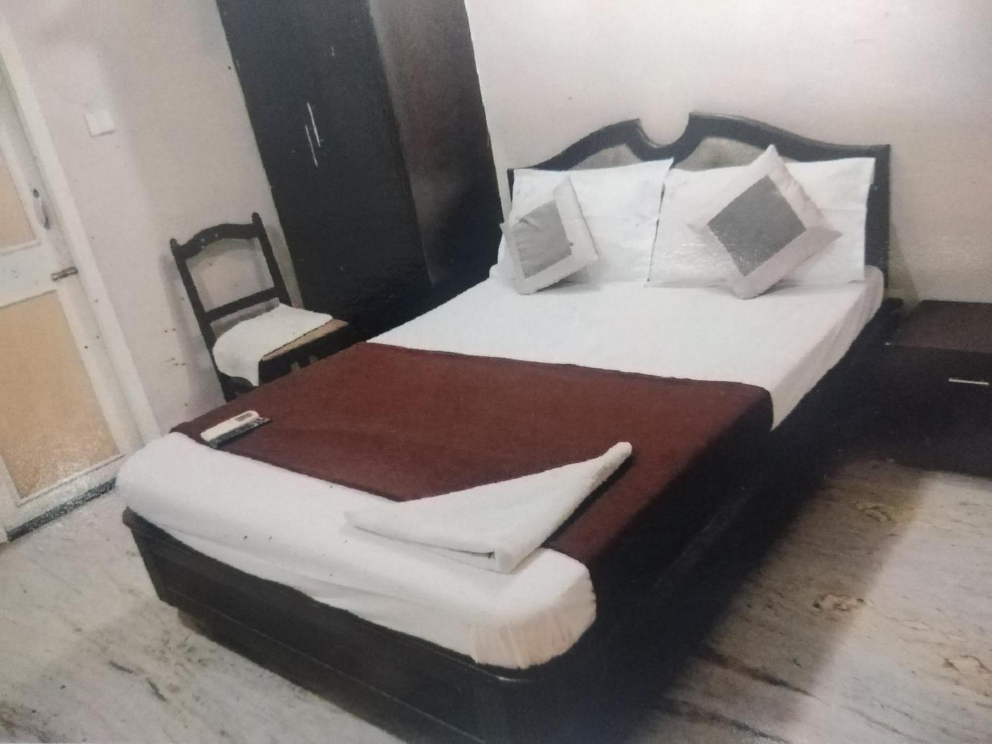 Grand Tower Chennai Hotel Szoba fotó
