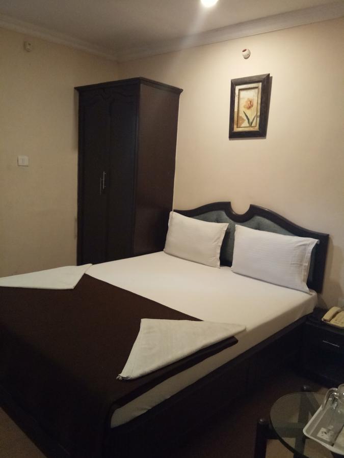Grand Tower Chennai Hotel Kültér fotó